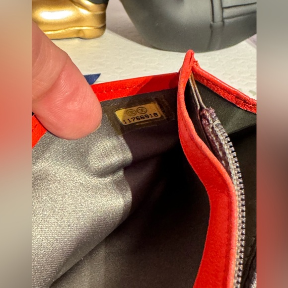 CHANEL Long Wallet Icon Tangerine Patent Bi-Fold Wallet Zip and Card Slots - Picture 13 of 13